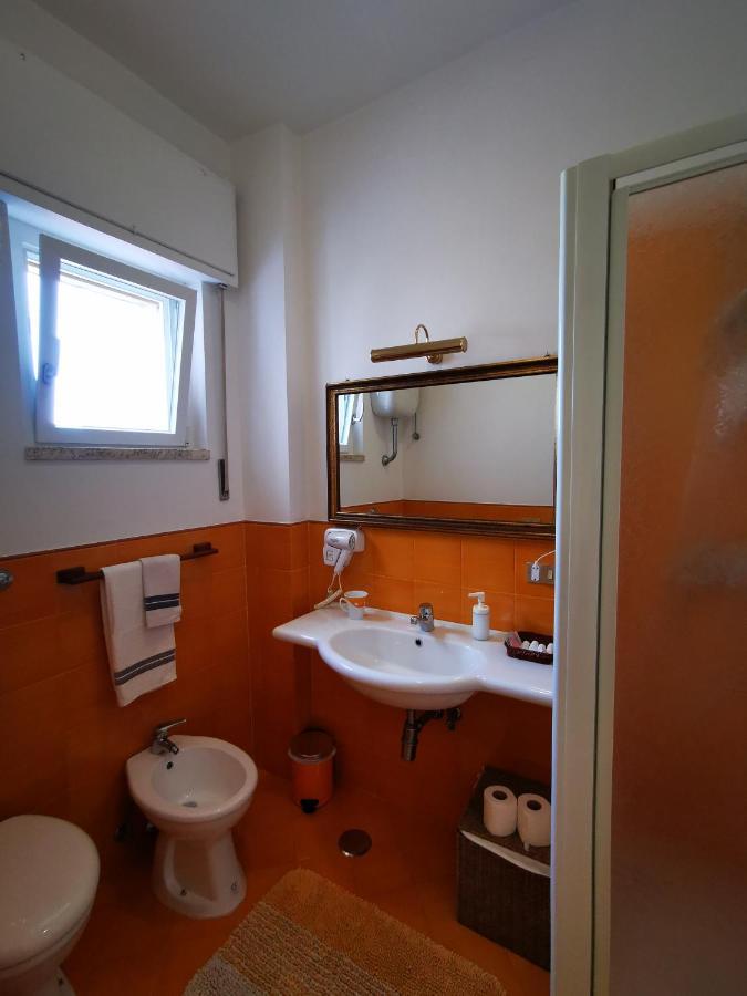 Bed and Breakfast La Ginestra Trani Exterior foto